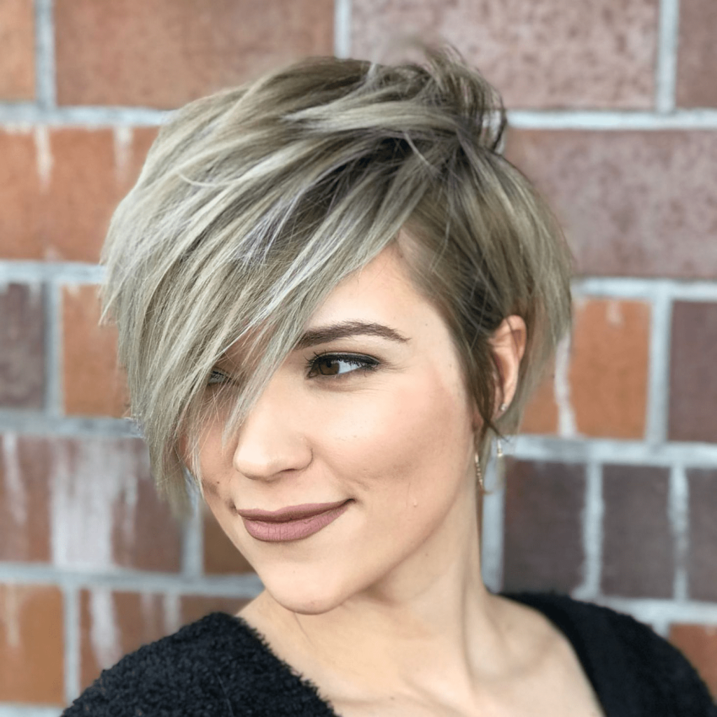 shaggy pixie cut with bangs