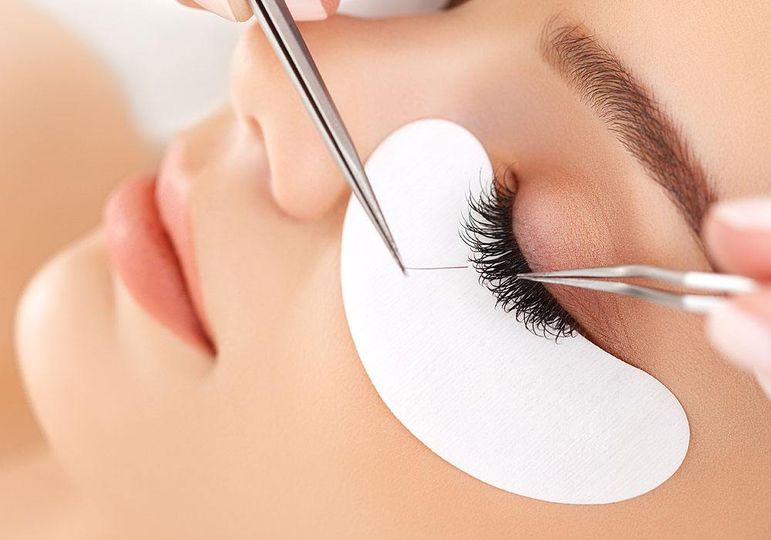 do lash extensions damage your lashes