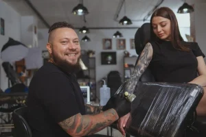 things to consider when buying a tattoo chair